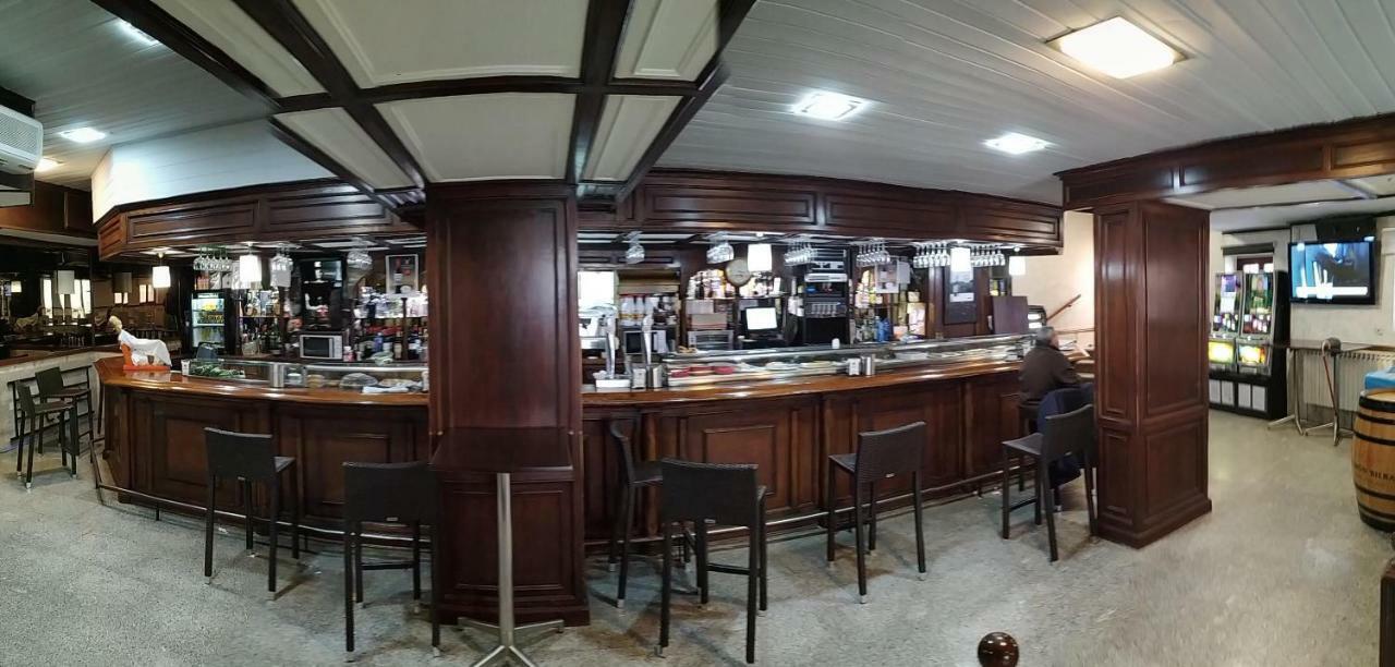 Hostal El Arco Almazán 外观 照片