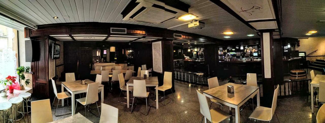 Hostal El Arco Almazán 外观 照片